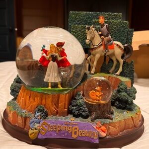 Disney sleeping beauty aurora prince phillip musical rotating figure snow globe
